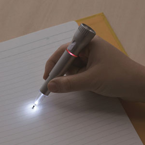 LEDライトボールペン（ネックストラップ付き）